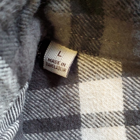 NWOT Jach's• L shirt flannel plaid gray button up - Picture 10 of 11